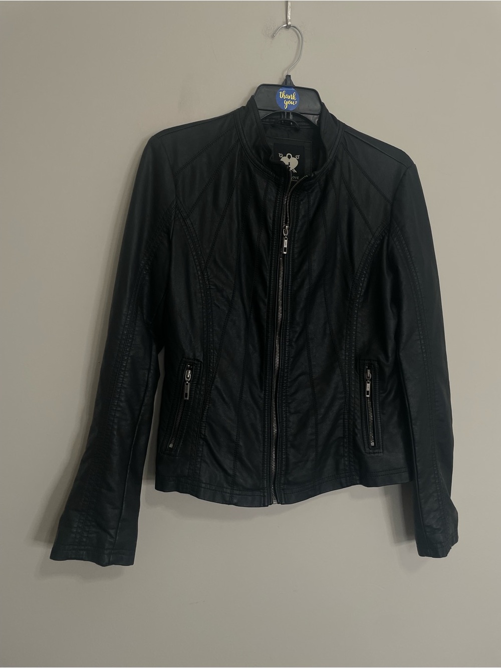 Lock & Love Black Faux Leather Zip Front Jacket
Size Medium Classic and Sporty